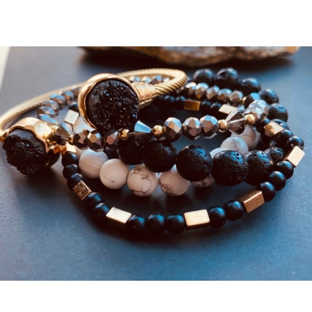 5 piece Stack Bracelet Set - Picture 2 of 3